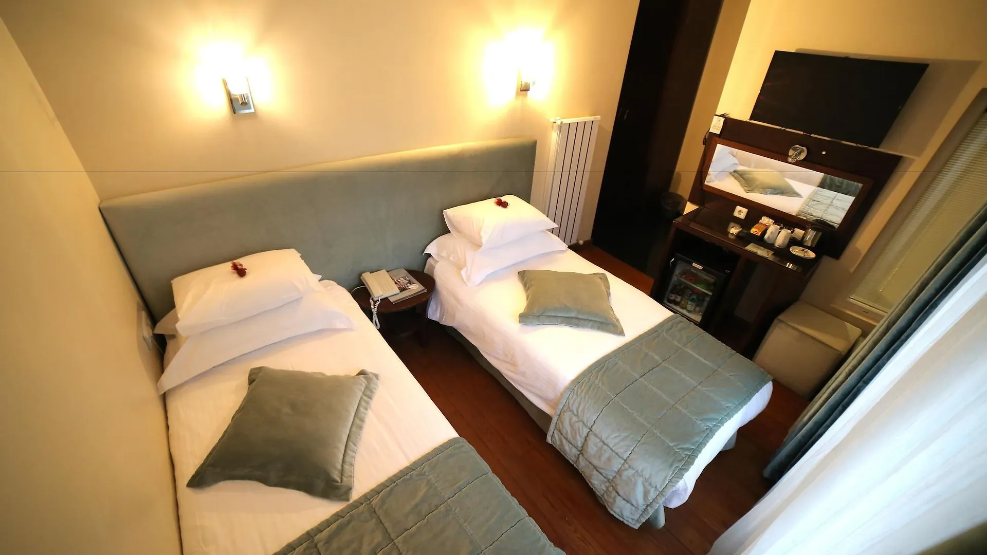 Tria Elegance Istanbul Otel