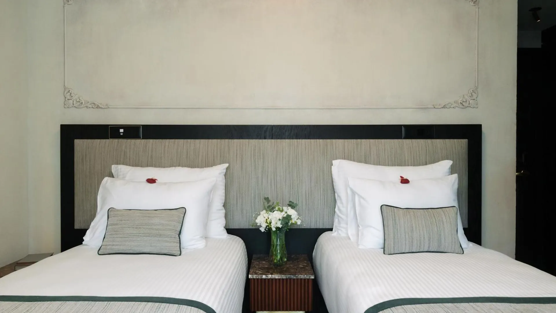 Tria Elegance Istanbul Otel