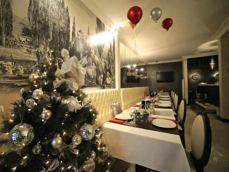 Tria Elegance Istanbul Otel